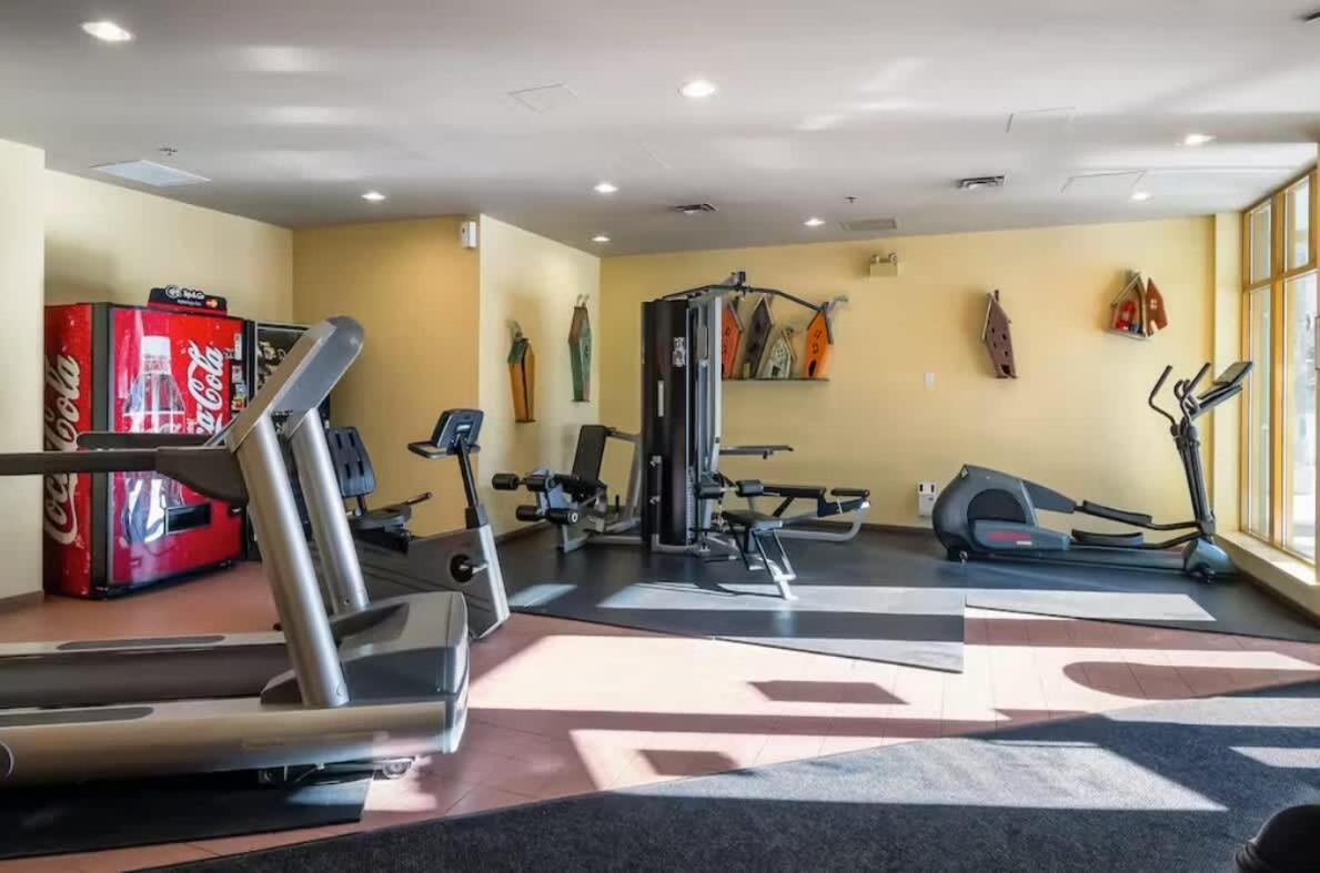 Renovated 1Bed-1Bath In Village With Pool, Hot Tub, And Sauna 휘슬러 외부 사진